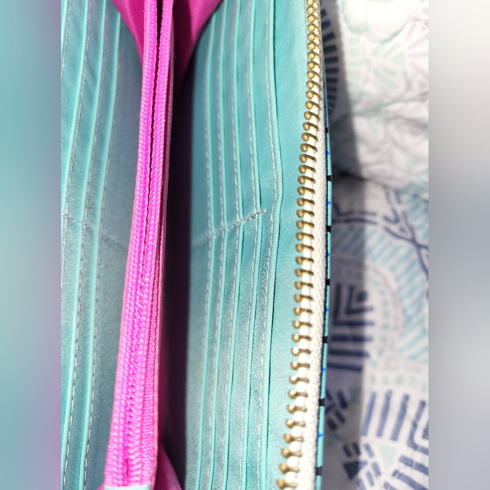 Long Wallet - Picture 4 of 5